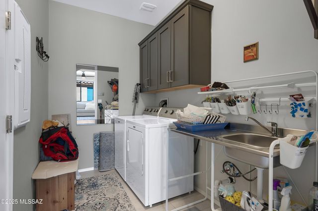 6809 W Cape Royal Place, Marana, AZ 85658