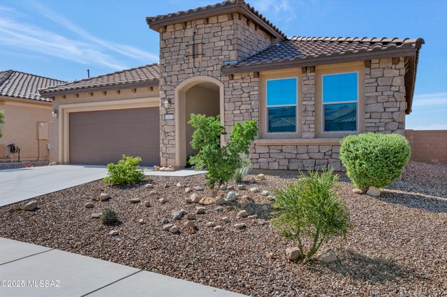 6809 W Cape Royal Place, Marana, AZ 85658