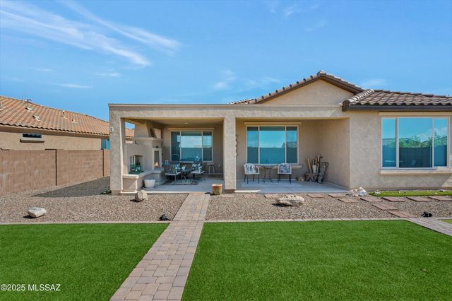 6809 W Cape Royal Place, Marana, AZ 85658