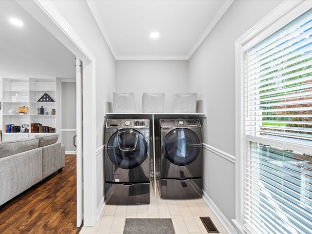 2207 Oakwood Ct, Franklin, TN 37064