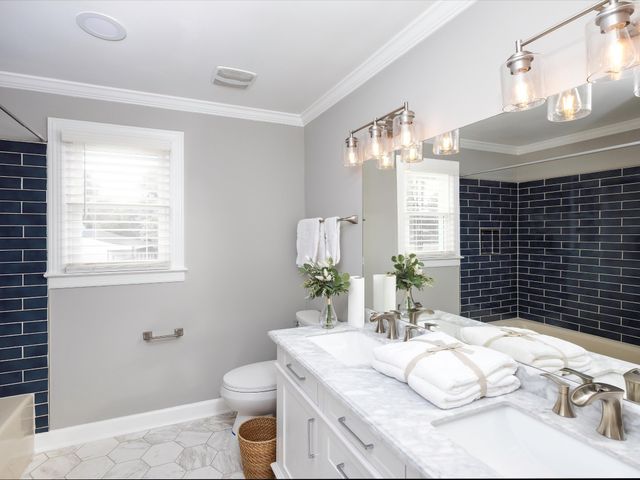 2207 Oakwood Ct, Franklin, TN 37064