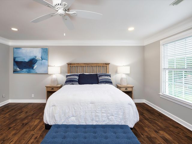 2207 Oakwood Ct, Franklin, TN 37064