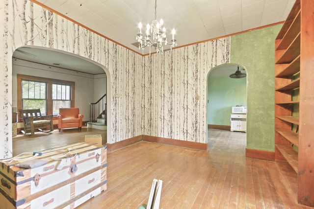 10450 E HWY CC, Centralia, MO 65240