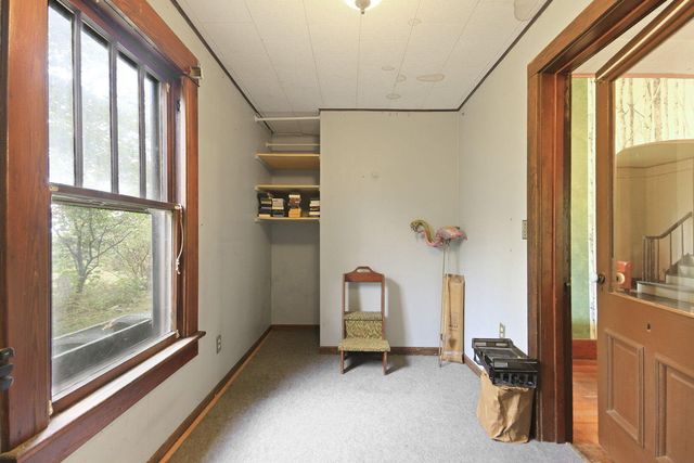 10450 E HWY CC, Centralia, MO 65240