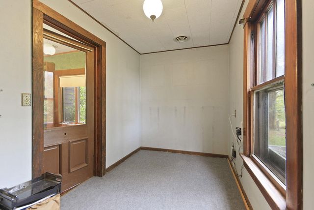 10450 E HWY CC, Centralia, MO 65240