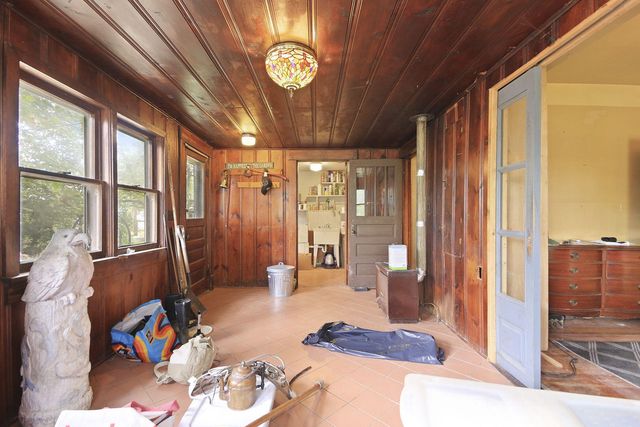 10450 E HWY CC, Centralia, MO 65240