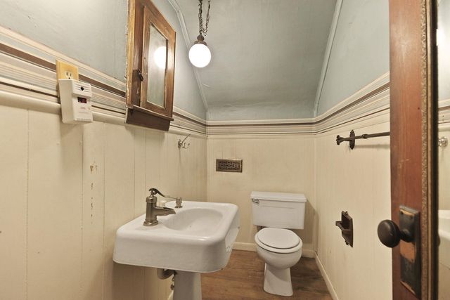 10450 E HWY CC, Centralia, MO 65240