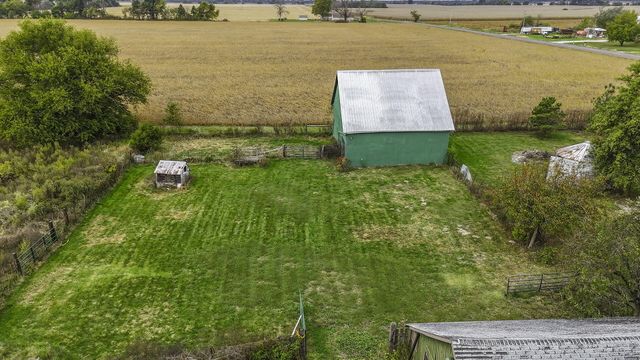 10450 E HWY CC, Centralia, MO 65240