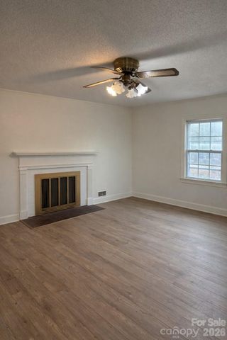 926 S York Street, Gastonia, NC 28052