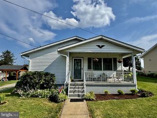 214 E 6TH AVE, Ranson, WV 25438