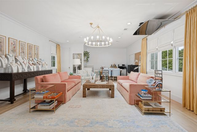 4624 S Versailles Avenue, Highland Park, TX 75209