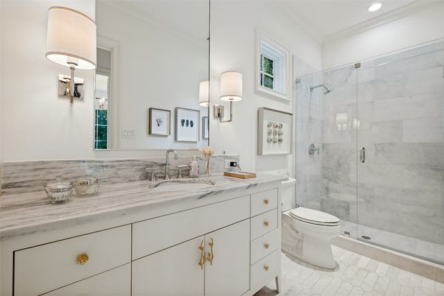 4624 S Versailles Avenue, Highland Park, TX 75209