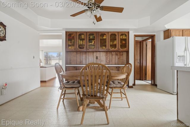 4272 Gunther Drive, Sterling Heights, MI 48310