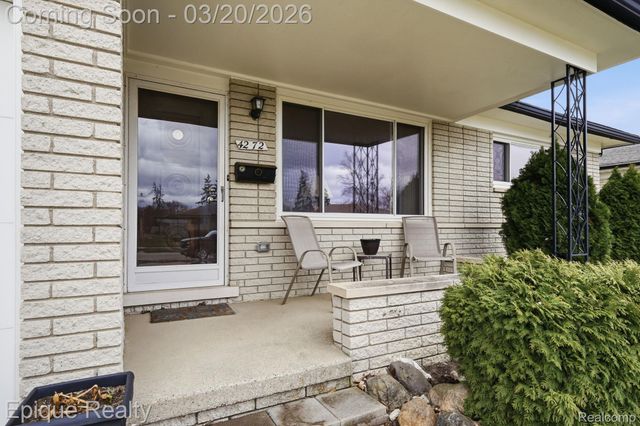 4272 Gunther Drive, Sterling Heights, MI 48310