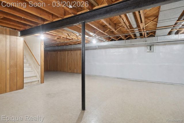 4272 Gunther Drive, Sterling Heights, MI 48310