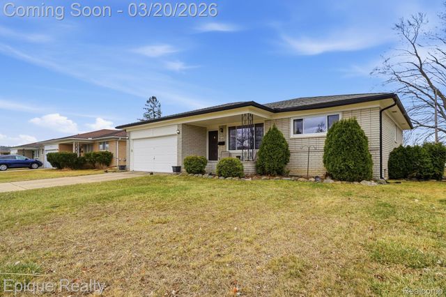 4272 Gunther Drive, Sterling Heights, MI 48310