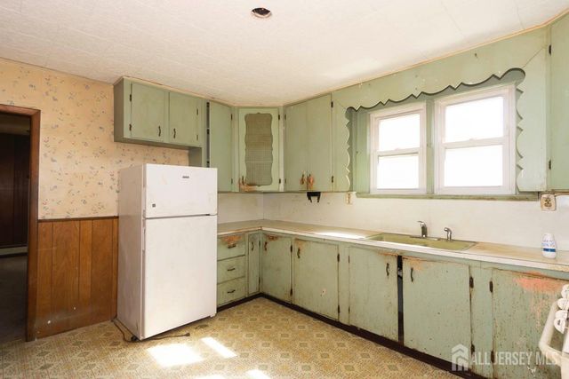 46 Southside Avenue, South River, NJ 08882