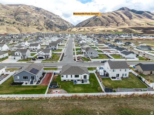 478 S 1170 E, Hyrum, UT 84319