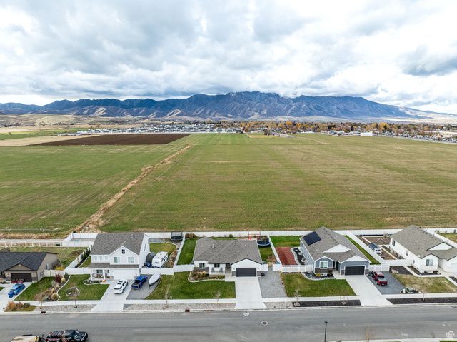 478 S 1170 E, Hyrum, UT 84319