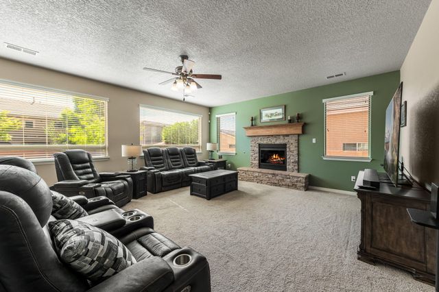 1114 Blue Sage Road NE, Rio Rancho, NM 87144