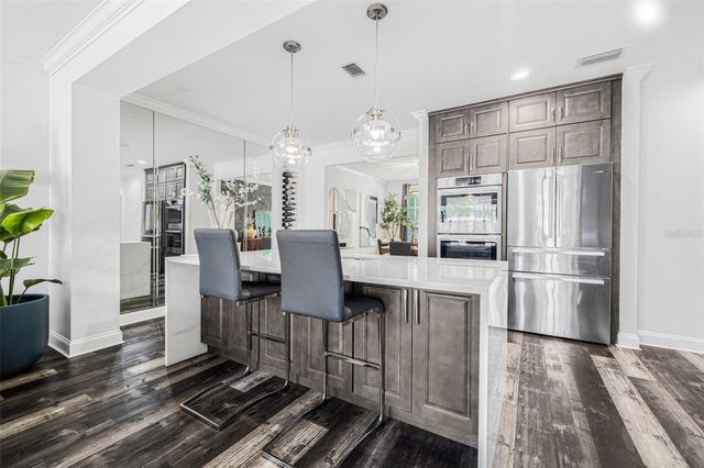 313 INNER HARBOUR CIRCLE, Tampa, FL 33602
