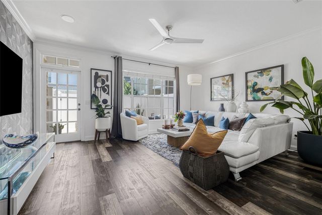 313 INNER HARBOUR CIRCLE, Tampa, FL 33602