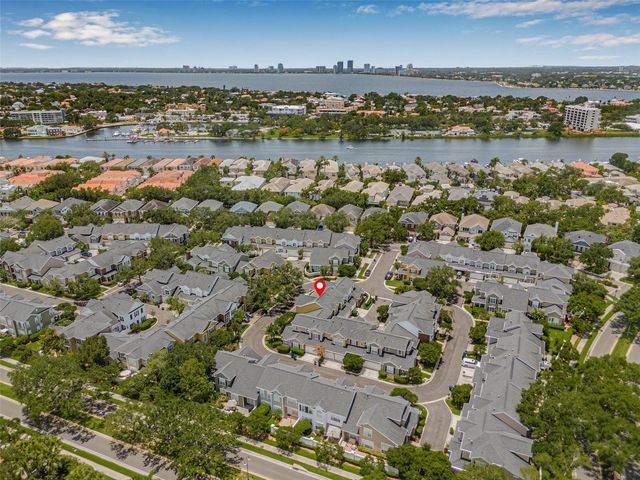 313 INNER HARBOUR CIRCLE, Tampa, FL 33602