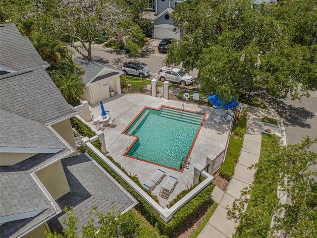 313 INNER HARBOUR CIRCLE, Tampa, FL 33602