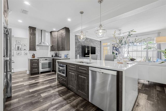 313 INNER HARBOUR CIRCLE, Tampa, FL 33602