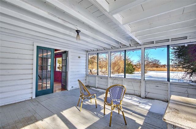 74 ADAMS POINT Road, Barrington, RI 02806