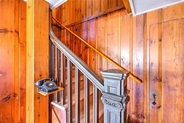 74 ADAMS POINT Road, Barrington, RI 02806