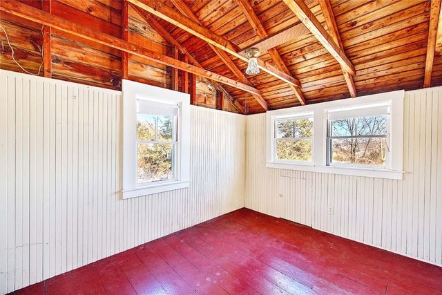74 ADAMS POINT Road, Barrington, RI 02806