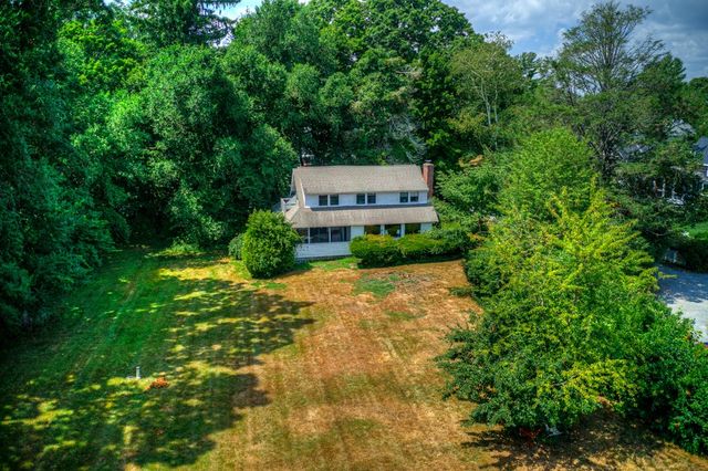 74 ADAMS POINT Road, Barrington, RI 02806