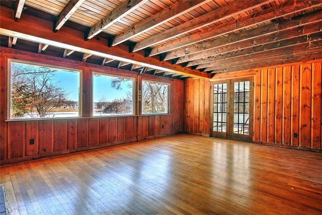 74 ADAMS POINT Road, Barrington, RI 02806