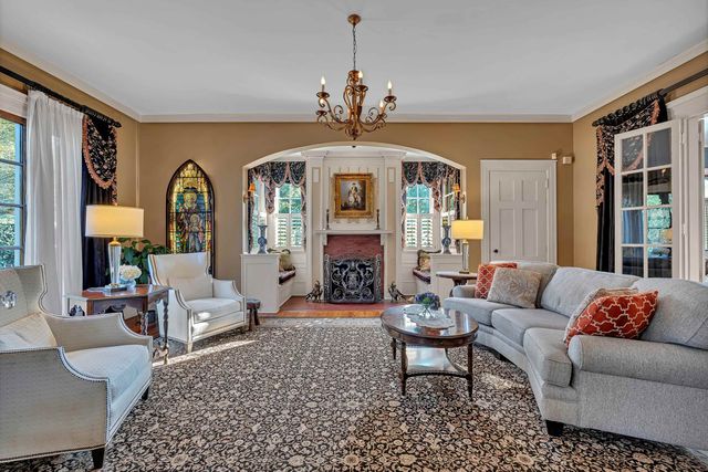 571 E Main Street, Spartanburg, SC 29302