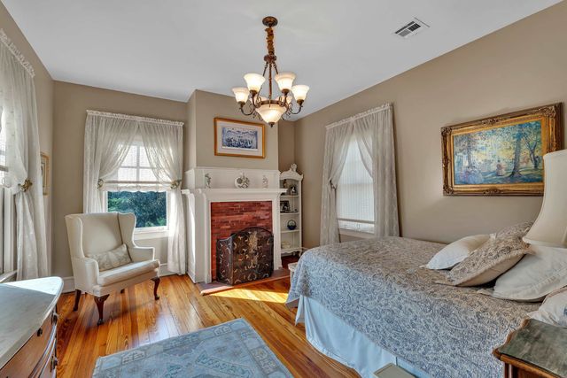 571 E Main Street, Spartanburg, SC 29302