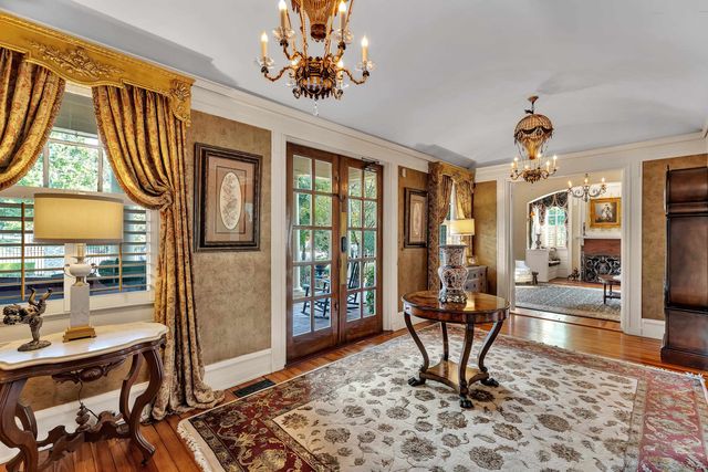 571 E Main Street, Spartanburg, SC 29302