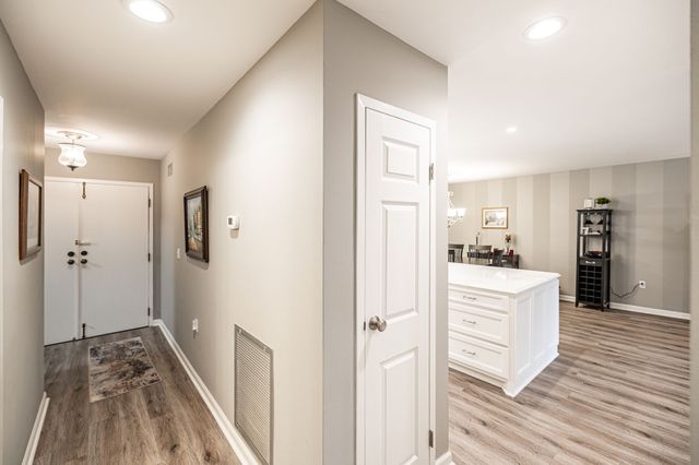 200 Sanders Ferry Rd Apt 2408, Hendersonville, TN 37075