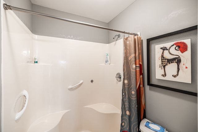 200 Sanders Ferry Rd Apt 2408, Hendersonville, TN 37075