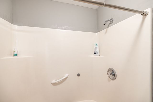200 Sanders Ferry Rd Apt 2408, Hendersonville, TN 37075