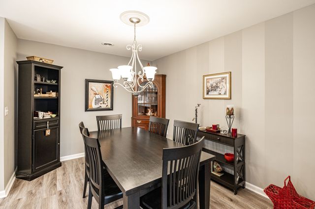 200 Sanders Ferry Rd Apt 2408, Hendersonville, TN 37075