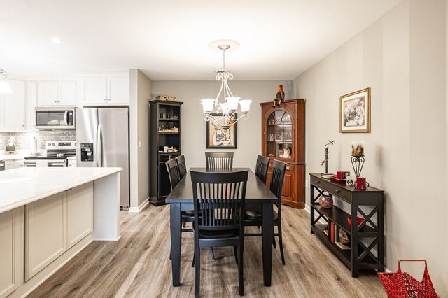 200 Sanders Ferry Rd Apt 2408, Hendersonville, TN 37075