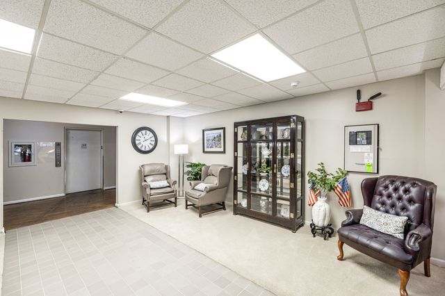 200 Sanders Ferry Rd Apt 2408, Hendersonville, TN 37075