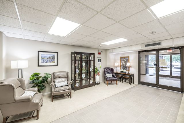 200 Sanders Ferry Rd Apt 2408, Hendersonville, TN 37075