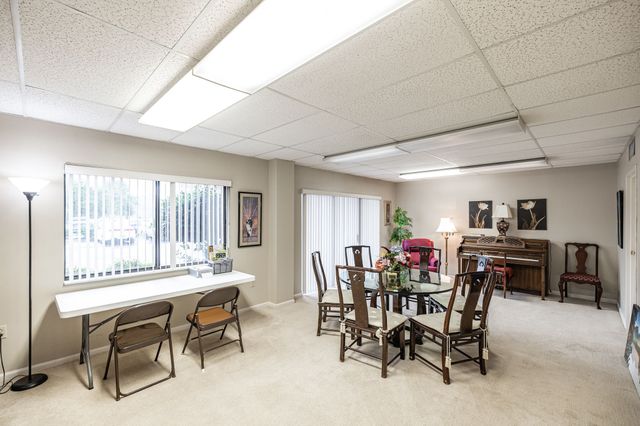 200 Sanders Ferry Rd Apt 2408, Hendersonville, TN 37075