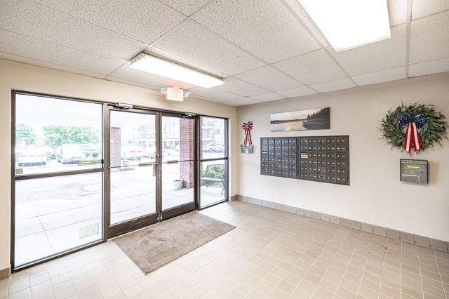 200 Sanders Ferry Rd Apt 2408, Hendersonville, TN 37075