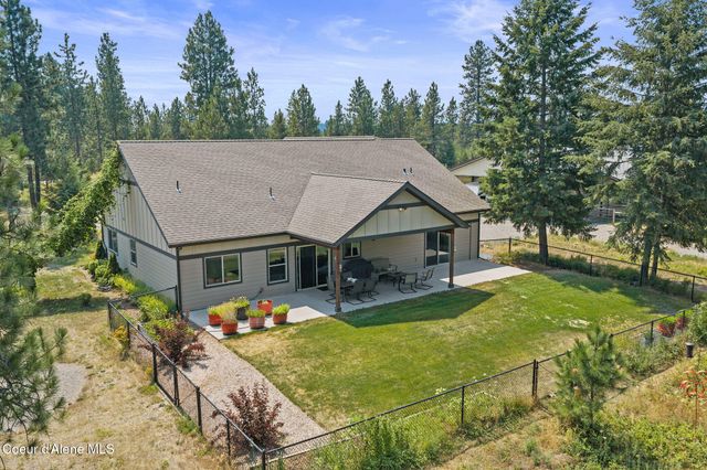 225 Aurora WAY, Athol, ID 83801