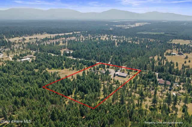 225 Aurora WAY, Athol, ID 83801