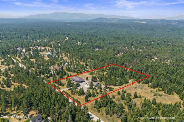 225 Aurora WAY, Athol, ID 83801