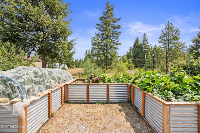 225 Aurora WAY, Athol, ID 83801